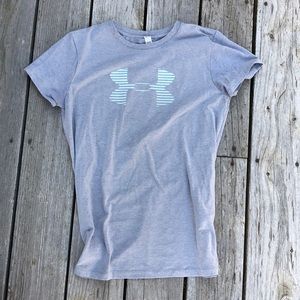 Women’s Under Armour heat gear t-shirt